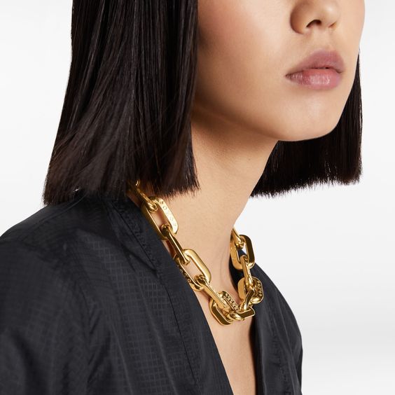 Louis Vuitton Vintage Edge Necklace MM Gold