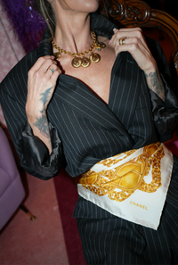 CHANEL Vintage Scarf Chain Motif