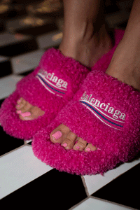 (NEW) Faux Fur Sandals