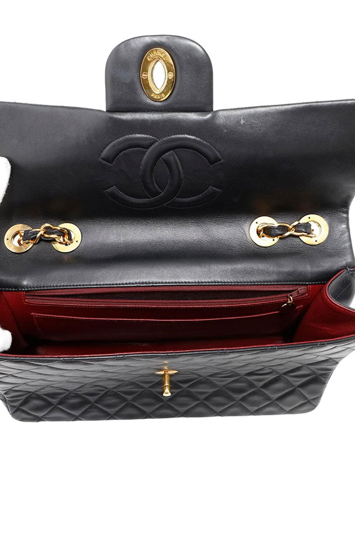Jumbo Single Flap Shoulder Bag in Quilted Lambskin Leather