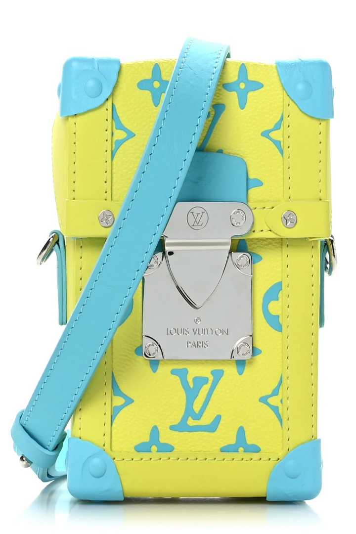 Vertical Trunk Wearable Wallet