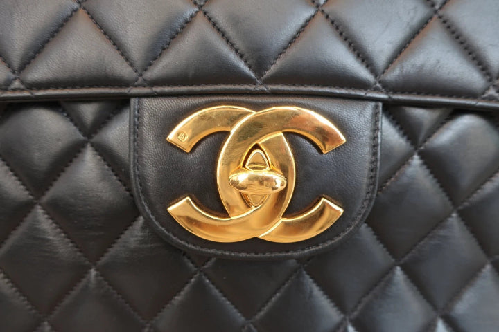Vintage Matelasse Quilted Single Flap Lambskin Chain Shoulder Bag Black