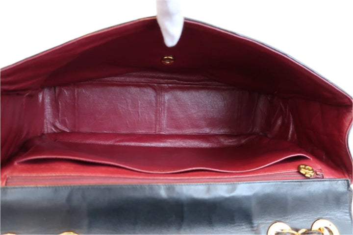 V Stitch Chain Shoulder Bag Lambskin Black