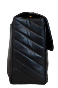 V Stitch Chain Shoulder Bag Lambskin Black