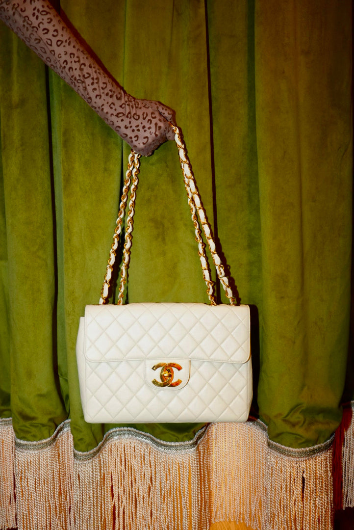 Vintage Chanel Jumbo Matelasse Quilted Lambskin Shoulder Bag - Ivory