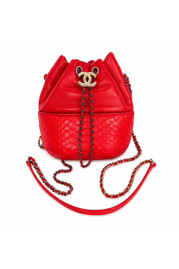 Gabrielle Drawstring bucket bag