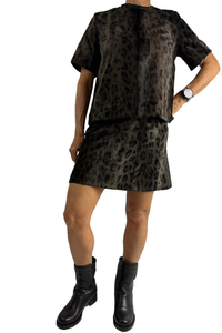 Leopard Print Tee Shirt With Leather Collar